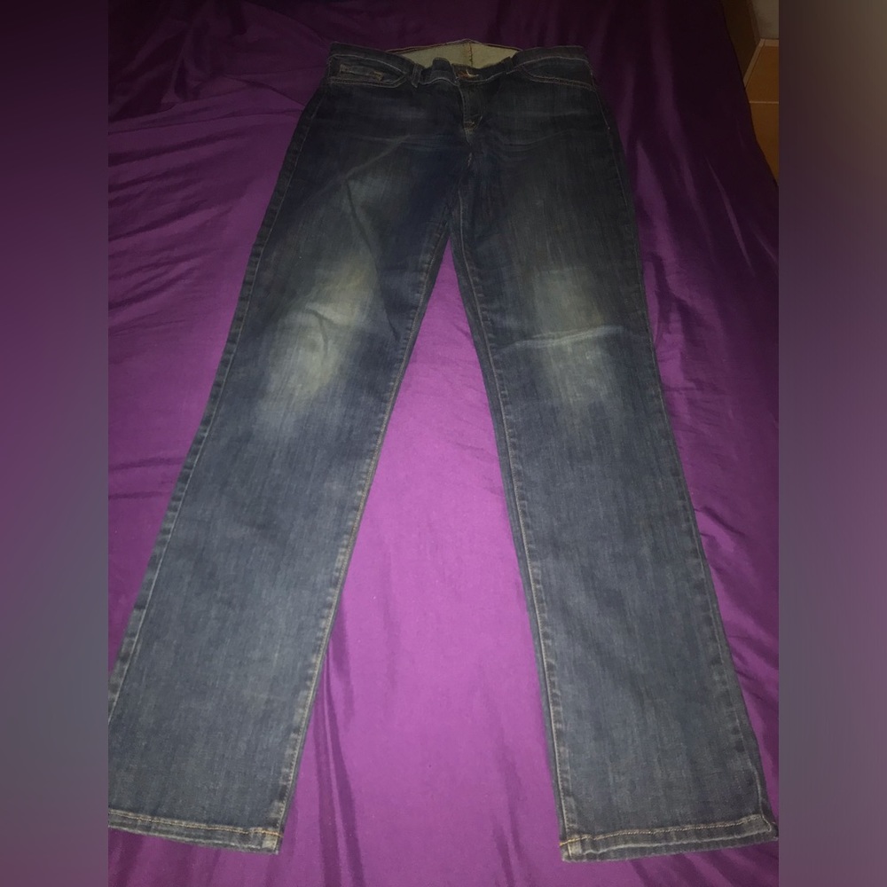 J Brand straight legged denim jeans. Medium wash.